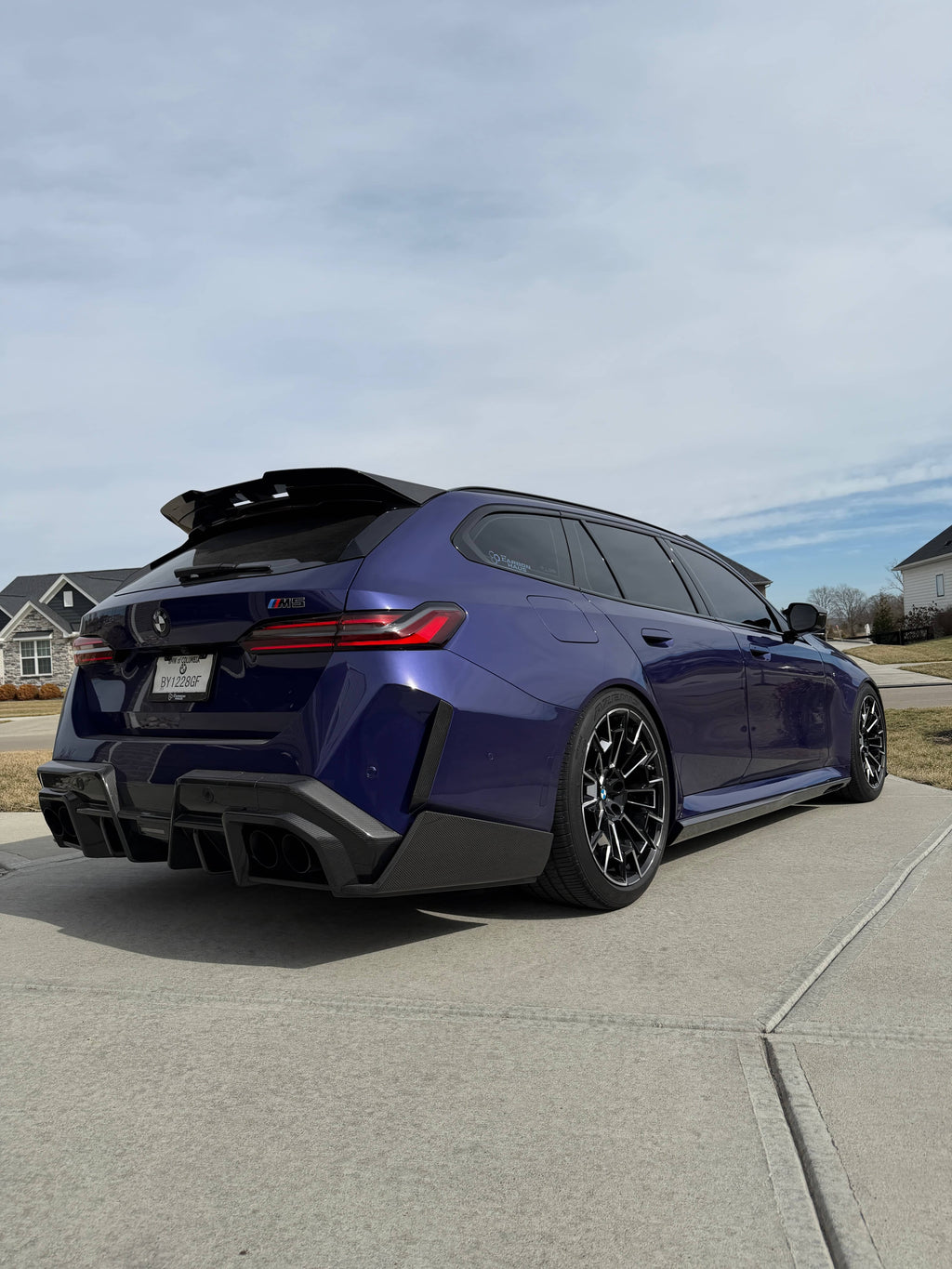 G90/G99 M5 SQ-A Style Dry Carbon Fiber Side Skirt
