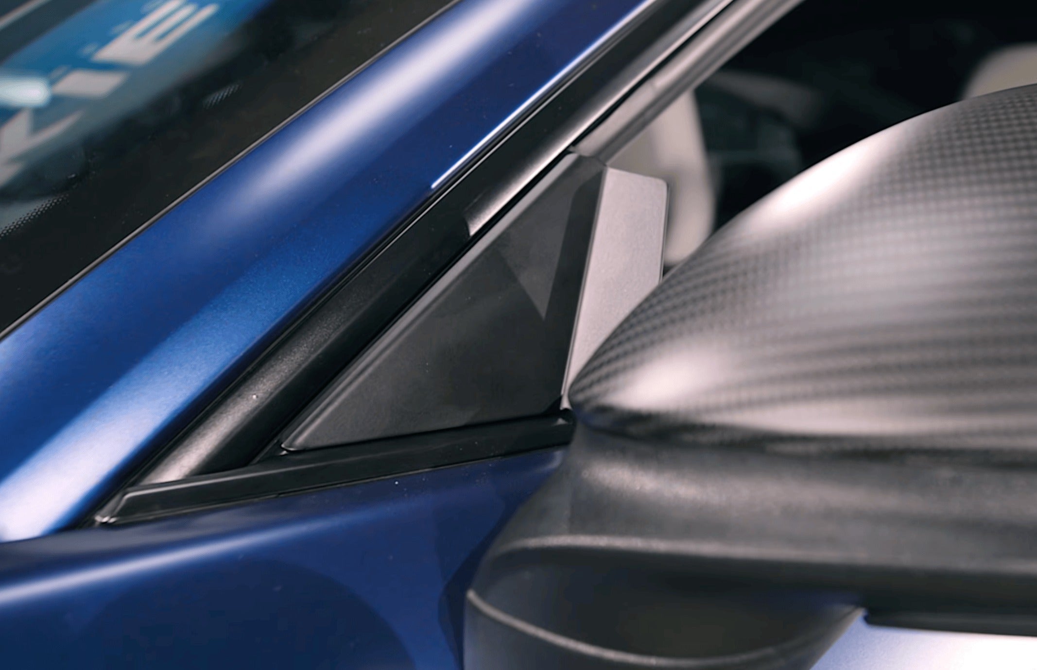 KIES Anti-Buffeting Wind Deflector for 992 Porsche