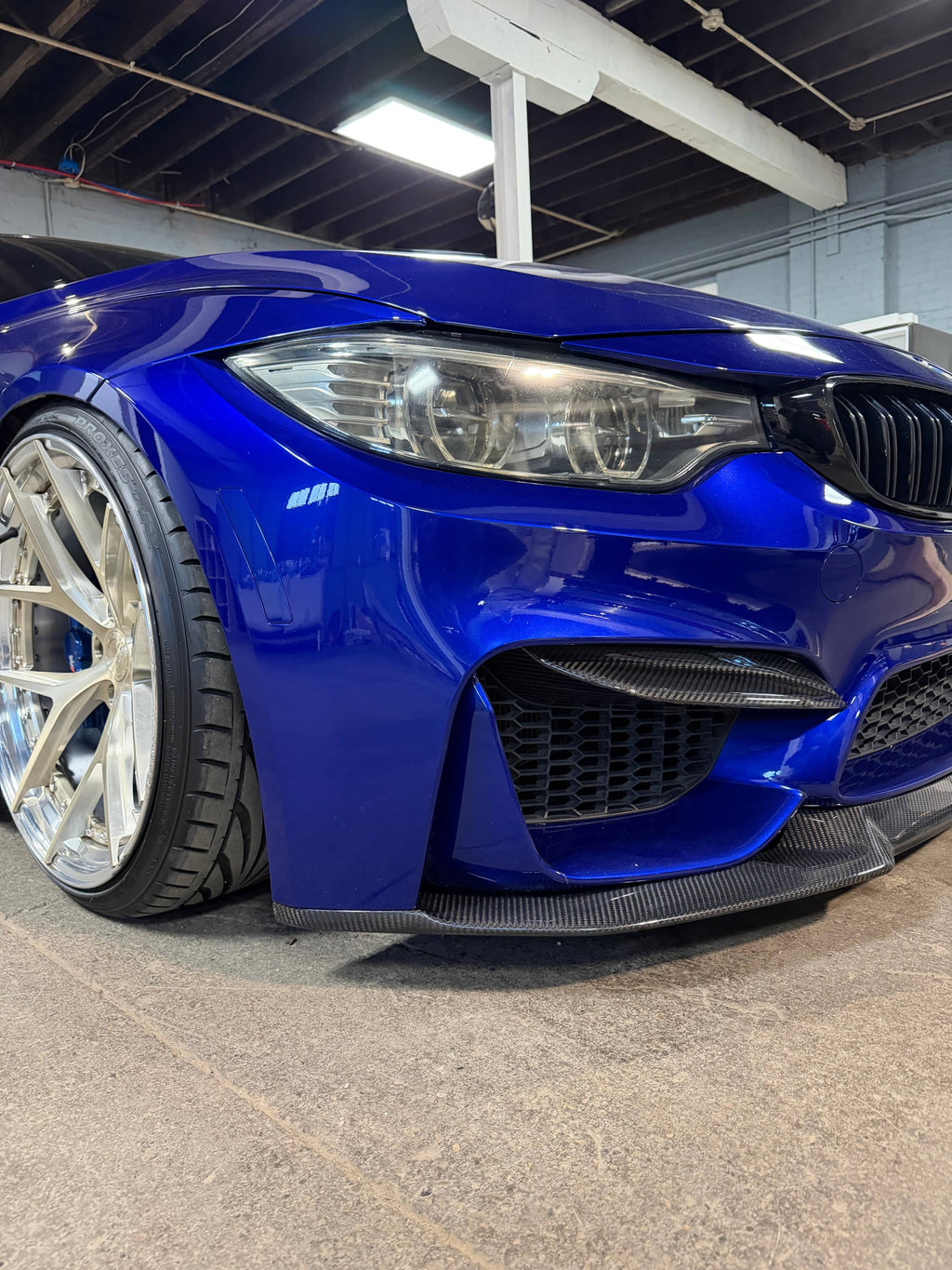 F8X Dry Carbon Fiber Upper Bumper Splitters