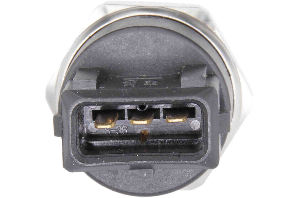 BMW E65 760i & 760Li Fuel Pressure Sensor - High Pressure Sensor By Uro 13537500221