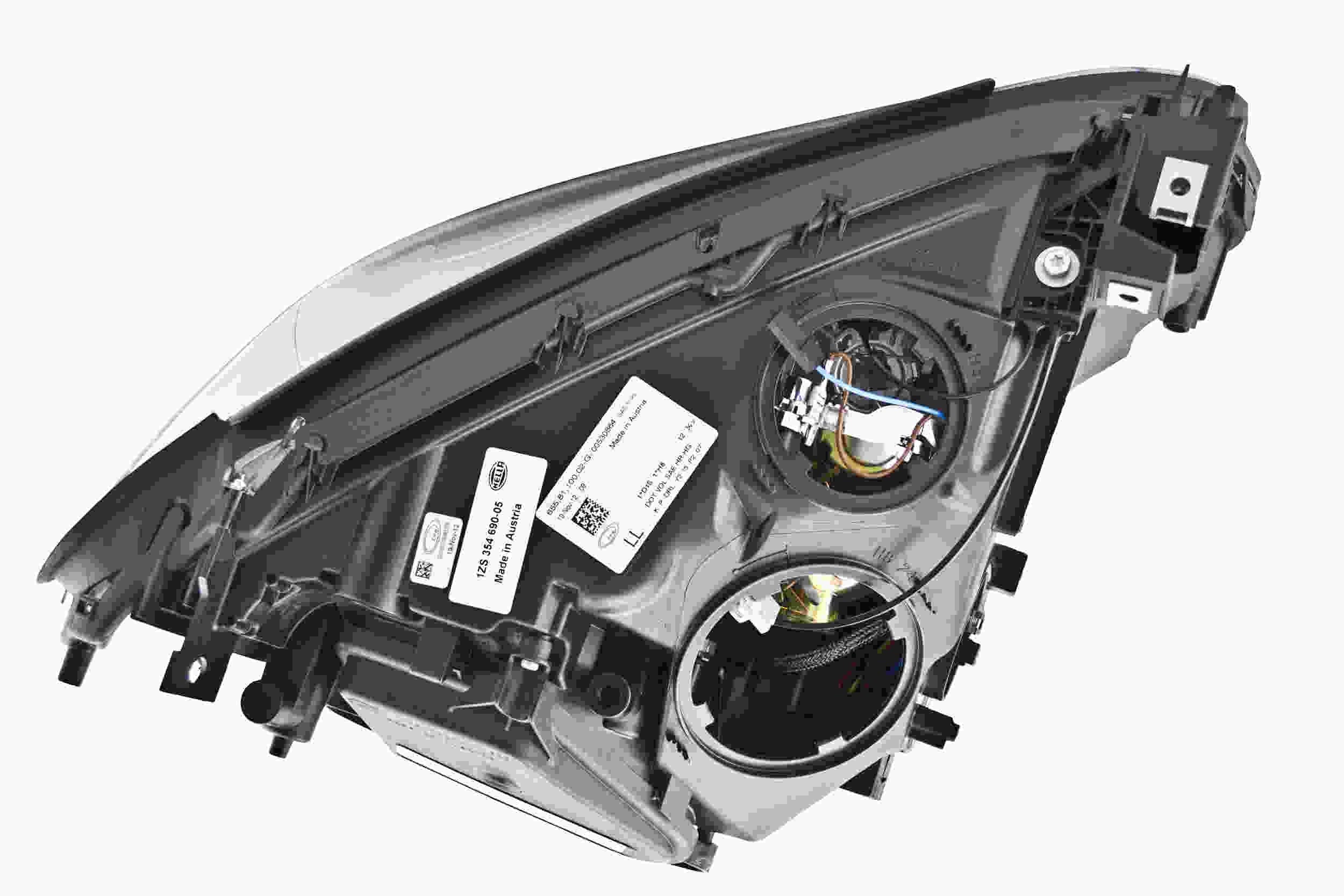 BMW F01/F02 Headlight Assembly OEM 63117228423 or 63117228424