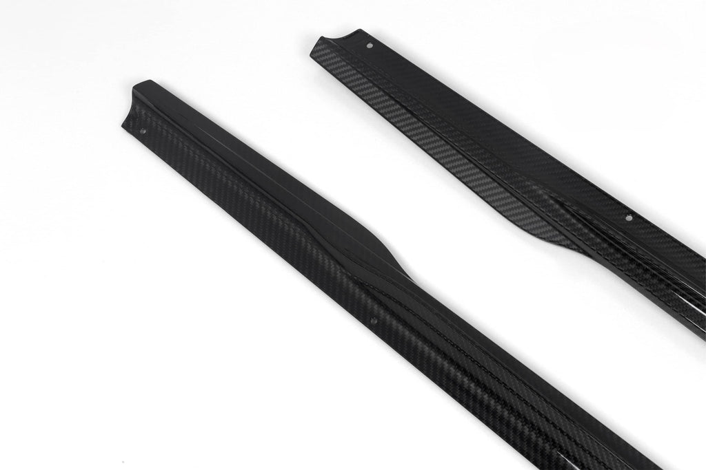 G42 SQ Dry Carbon Side Skirts