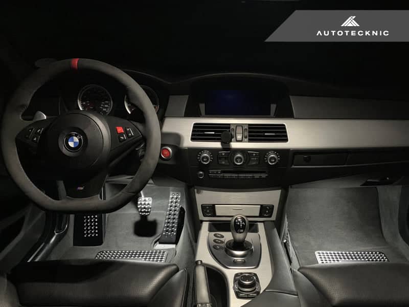 AutoTecknic Bright Red M Button - BMW E60 M5 | E63/ E64 M6