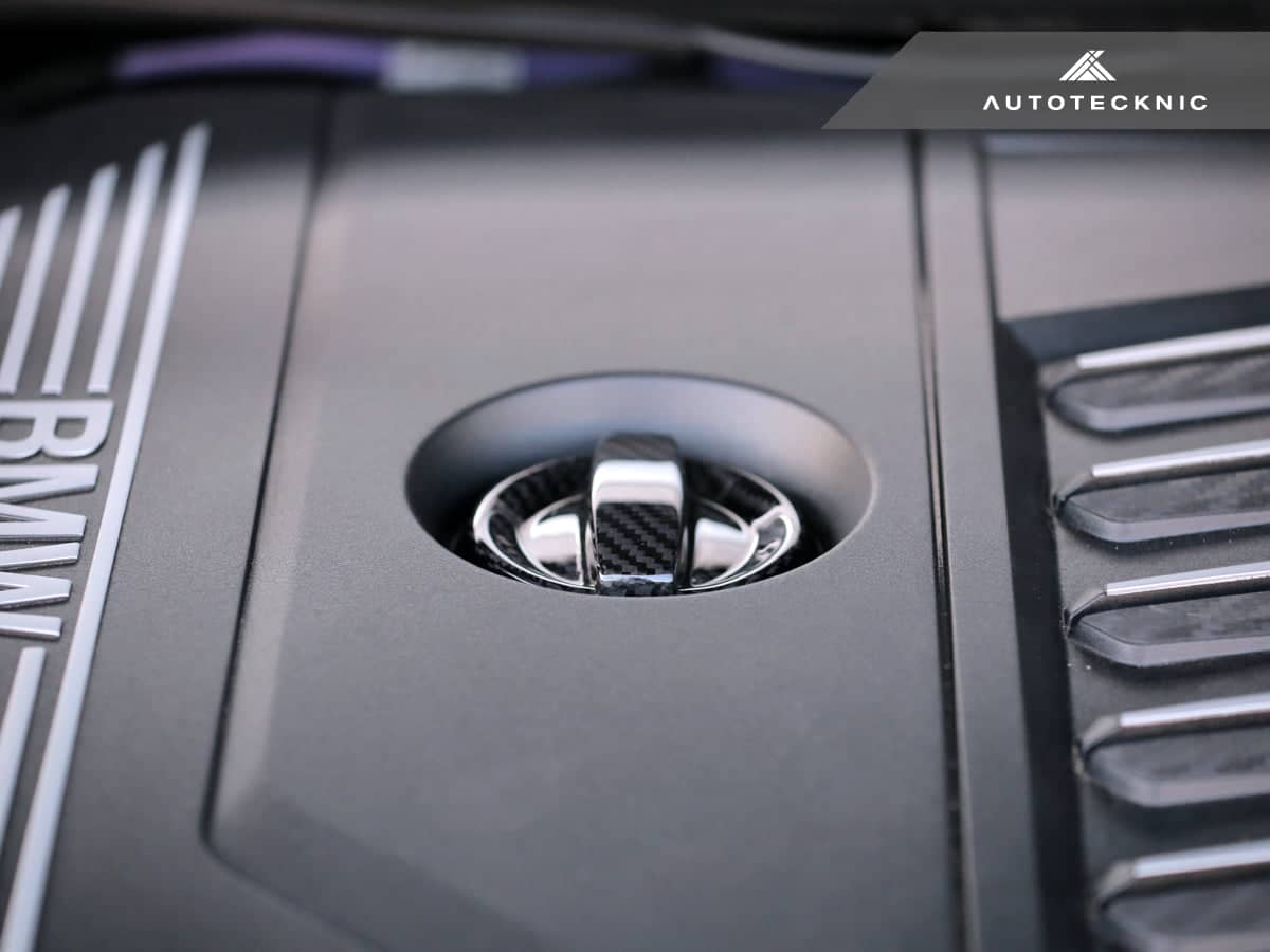 AutoTecknic Dry Carbon Competition Oil Cap Cover - BMW G14/ G15/ G16 8-Series