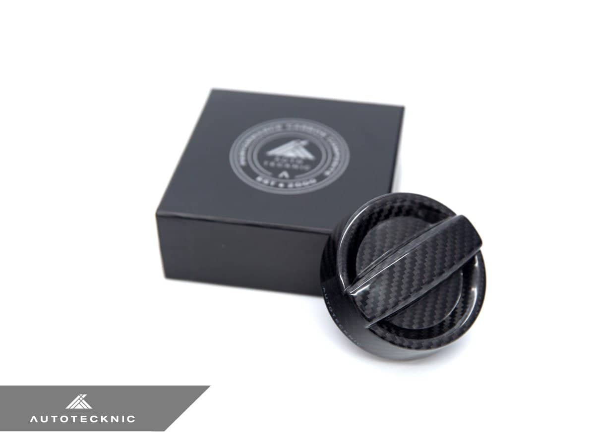 AutoTecknic Dry Carbon Competition Oil Cap Cover - BMW G22 4-Series