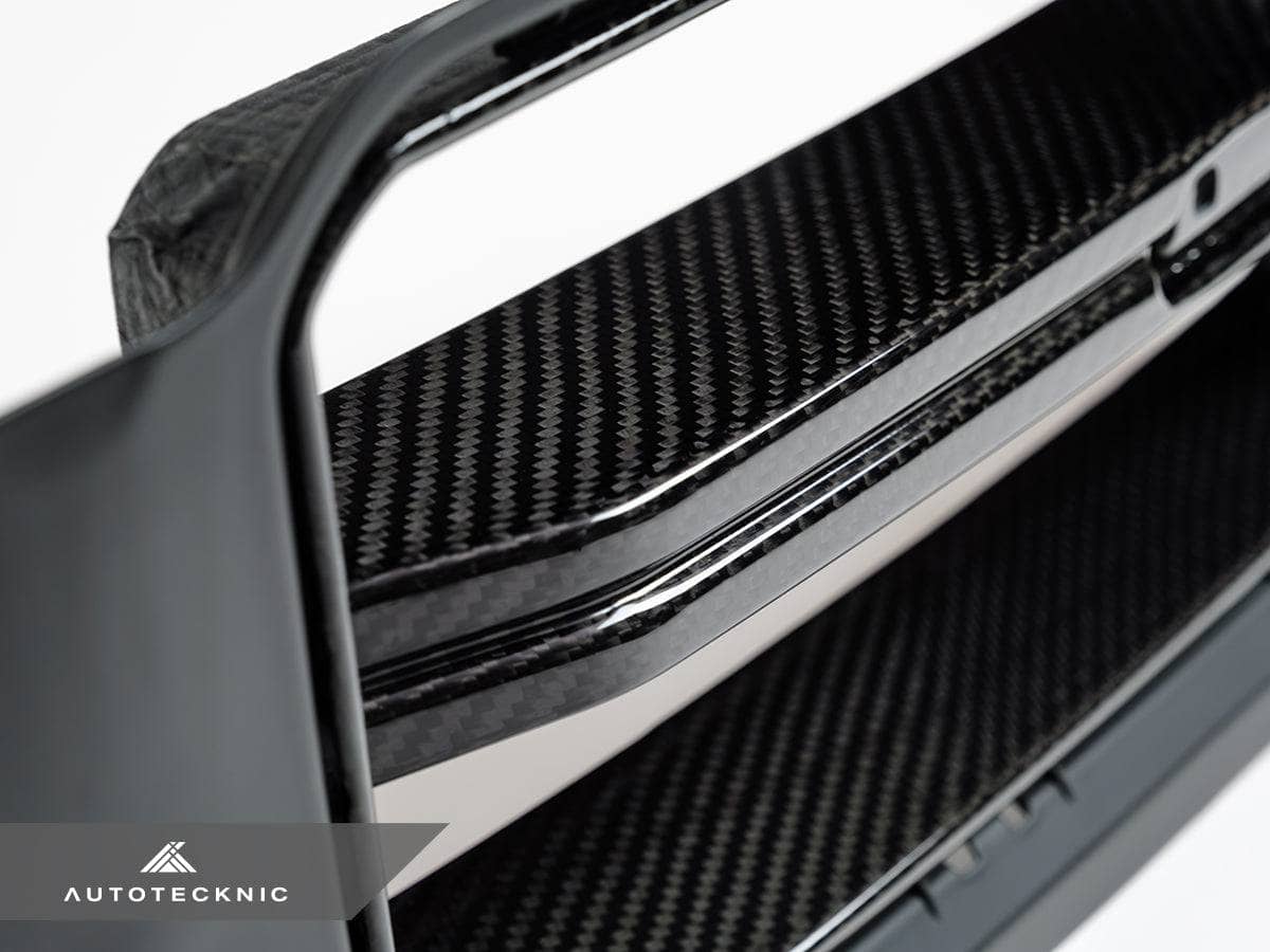 AutoTecknic Dry Carbon Corsa Front Grille - BMW G87 M2