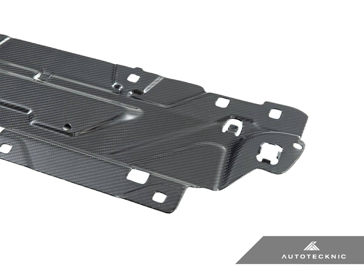 AutoTecknic Dry Carbon Fiber Cooling Shroud - BMW G22/ G26 4-Series