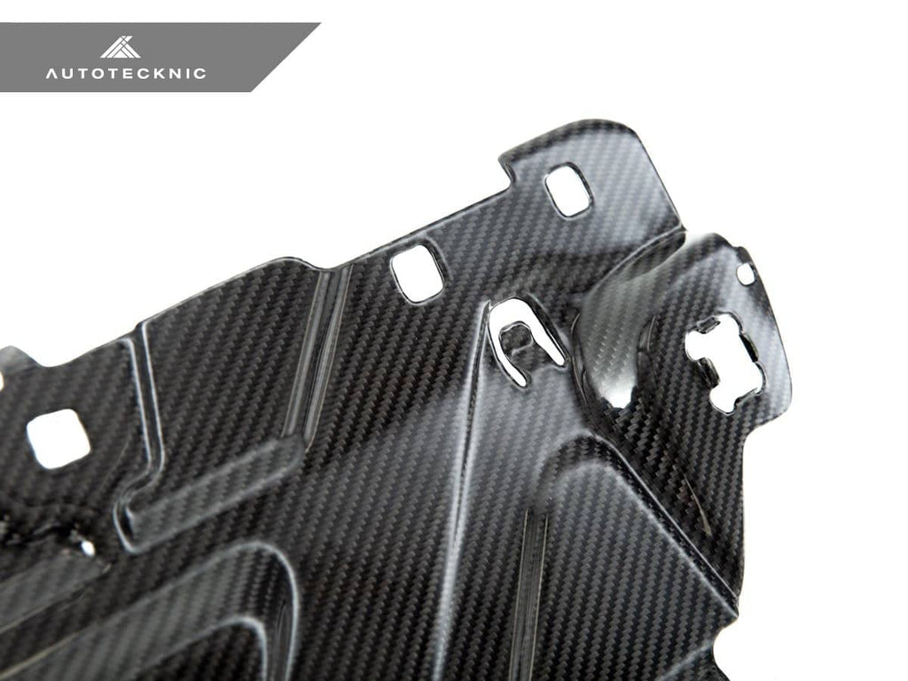 AutoTecknic Dry Carbon Fiber Cooling Shroud - BMW G22/ G26 4-Series