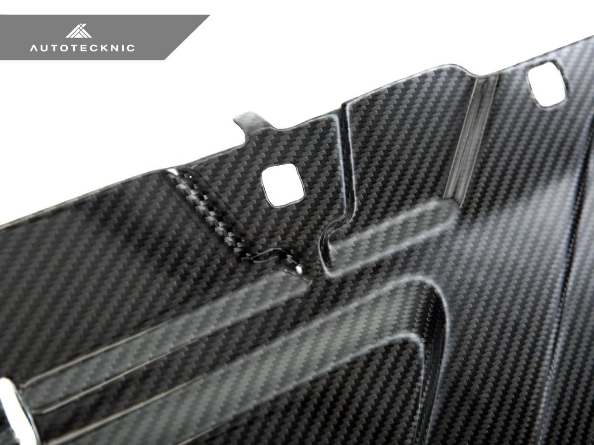 AutoTecknic Dry Carbon Fiber Cooling Shroud - BMW G22/ G26 4-Series