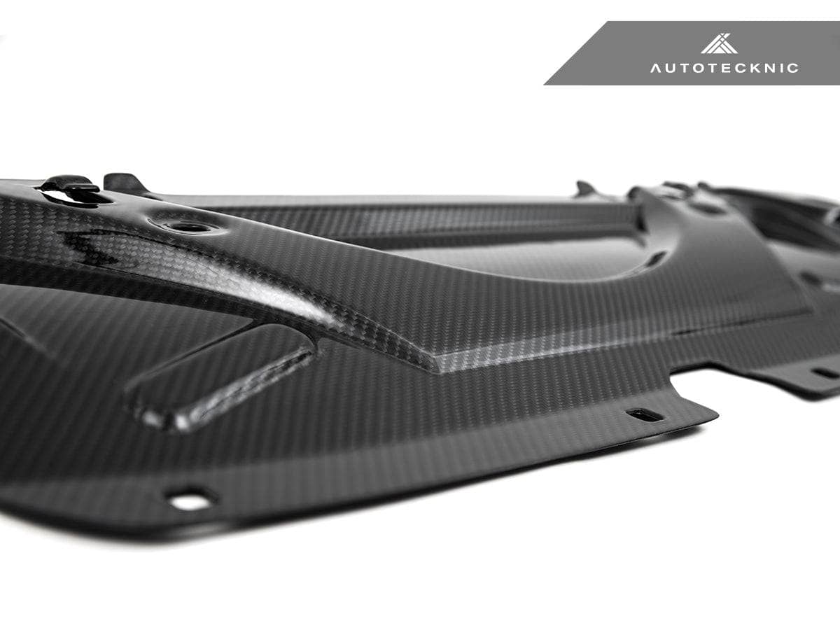 AutoTecknic Dry Carbon Fiber Crosslink Cooling Shroud - BMW G90/ G99 M5