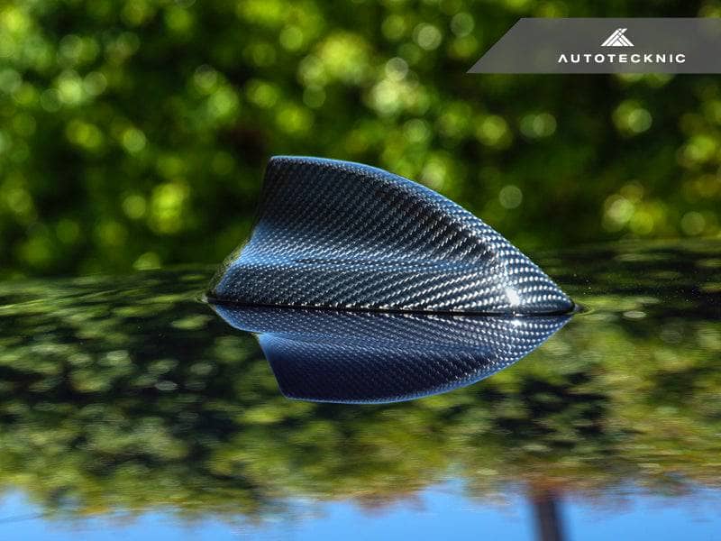 AutoTecknic Dry Carbon Roof Antenna Cover - BMW F95 X5M | F96 X6M Pre-LCI