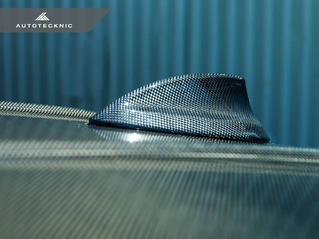 AutoTecknic Dry Carbon Roof Antenna Cover - BMW G42 2-Series
