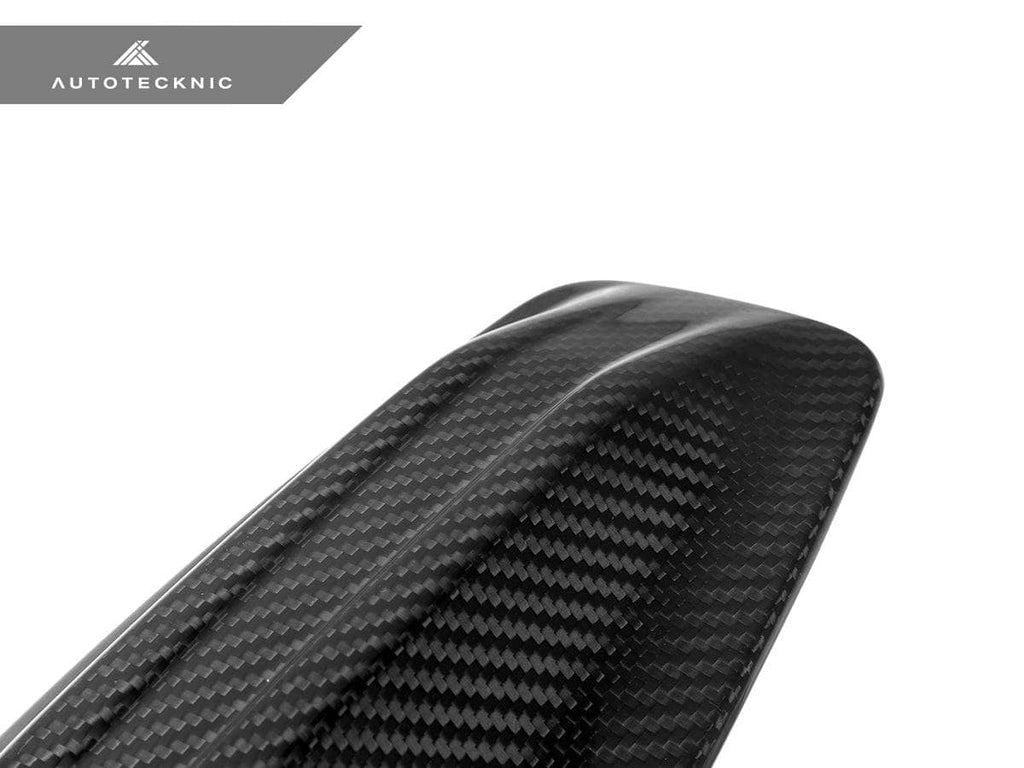 AutoTecknic Dry Carbon Roof Antenna Cover - BMW G60 5-Series | G70 7-Series
