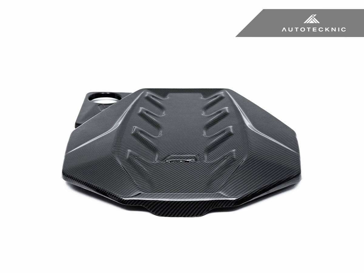 AutoTecknic Pre-Preg Carbon Engine Cover - BMW G90/ G99 M5