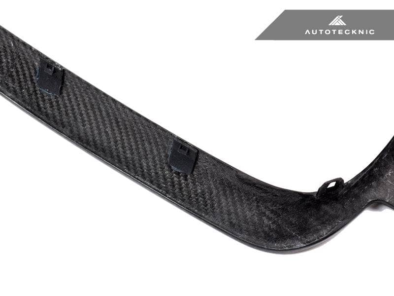 AutoTecknic Replacement Dry Carbon Grille Surround - BMW G20 3-Series Pre-LCI