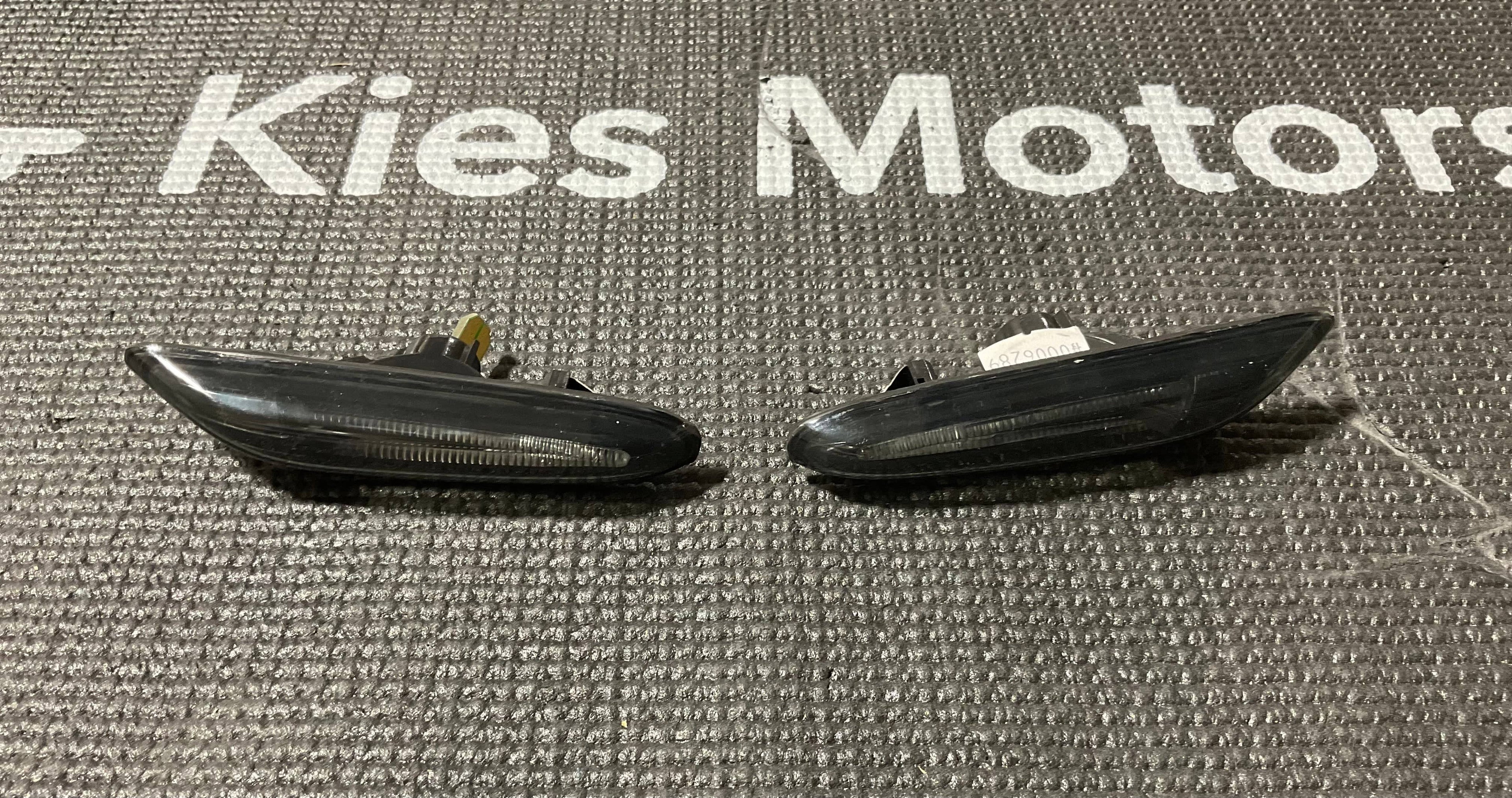 OPEN BOX - BMW E92 Smoked Black Sidemarkers
