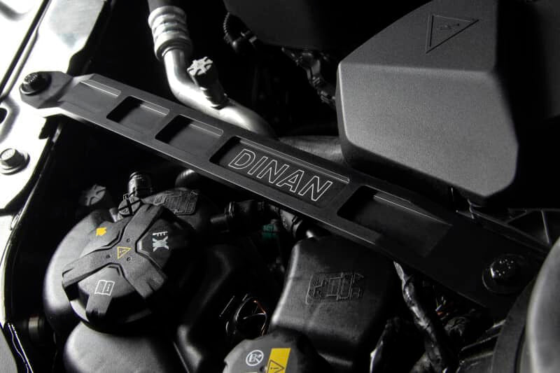Dinan 19-26 BMW 230i/330i/M240i/M340i (G20/G42) Aluminum Strut Tower Braces - Front
