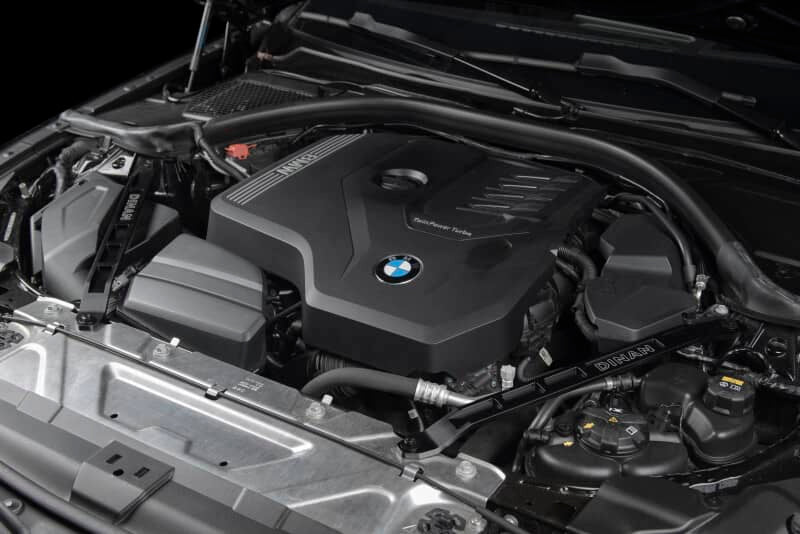Dinan 19-26 BMW 230i/330i/M240i/M340i (G20/G42) Aluminum Strut Tower Braces - Front