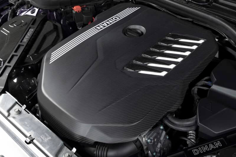 Dinan 19-26 BMW B58D (G01/G02/G20/G22/G23/G26/G42) Matte Carbon Fiber Engine Cover w/Gloss Accents