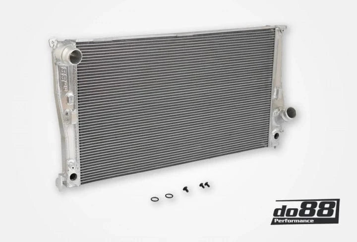 do88 BMW 135i 335i 35i N54 N55 Automatic 2007-2013 (E9X E82 E89) Radiator
