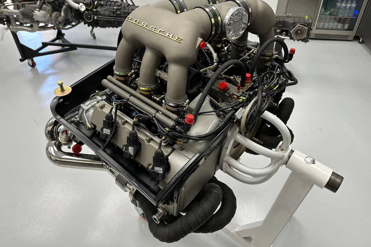 CSF Porsche 911/930 Turbo Engine Oil Cooler