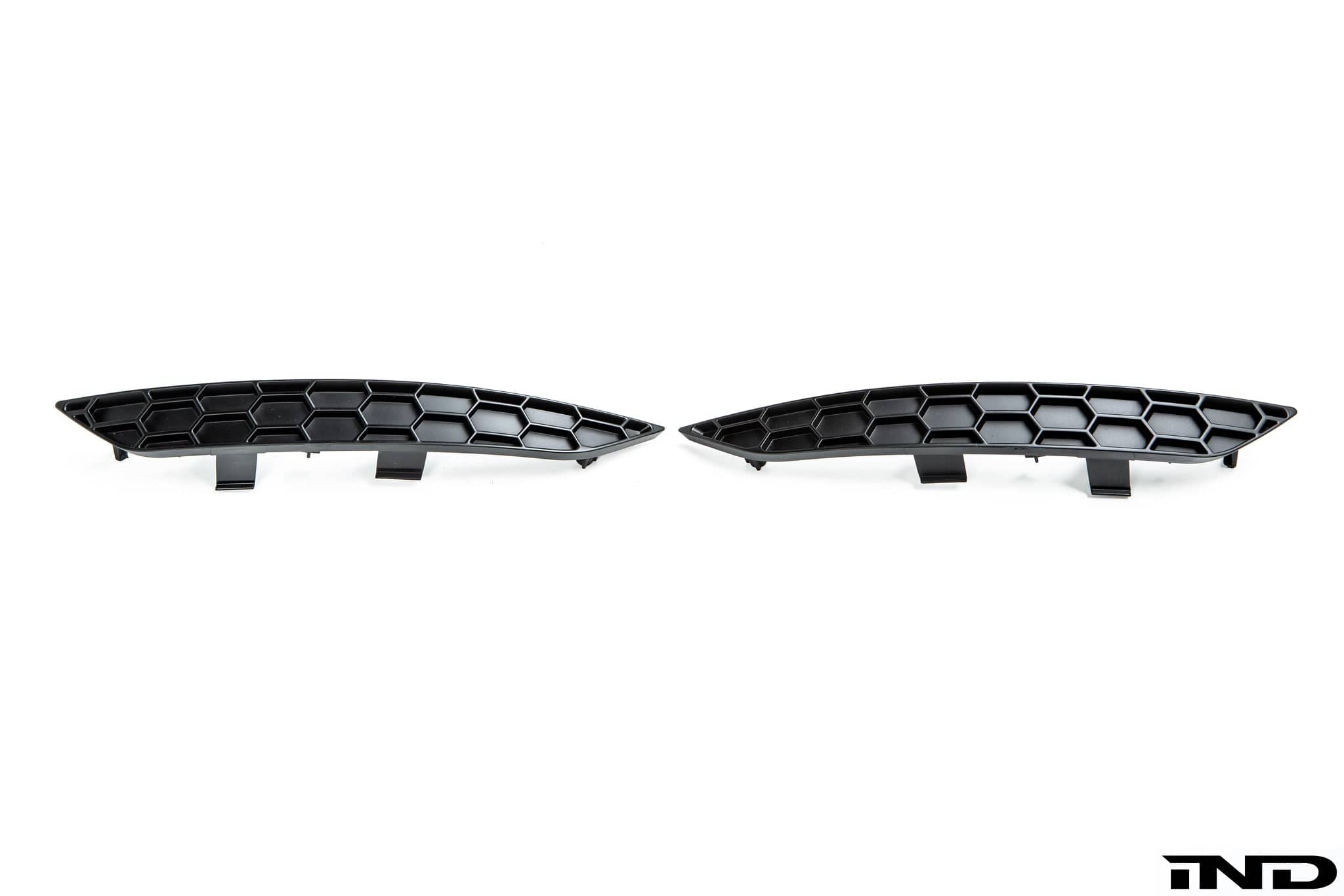 Acexxon B9 A5 / S5 Pre-Facelift Rear Reflector Insert Set - Honeycomb
