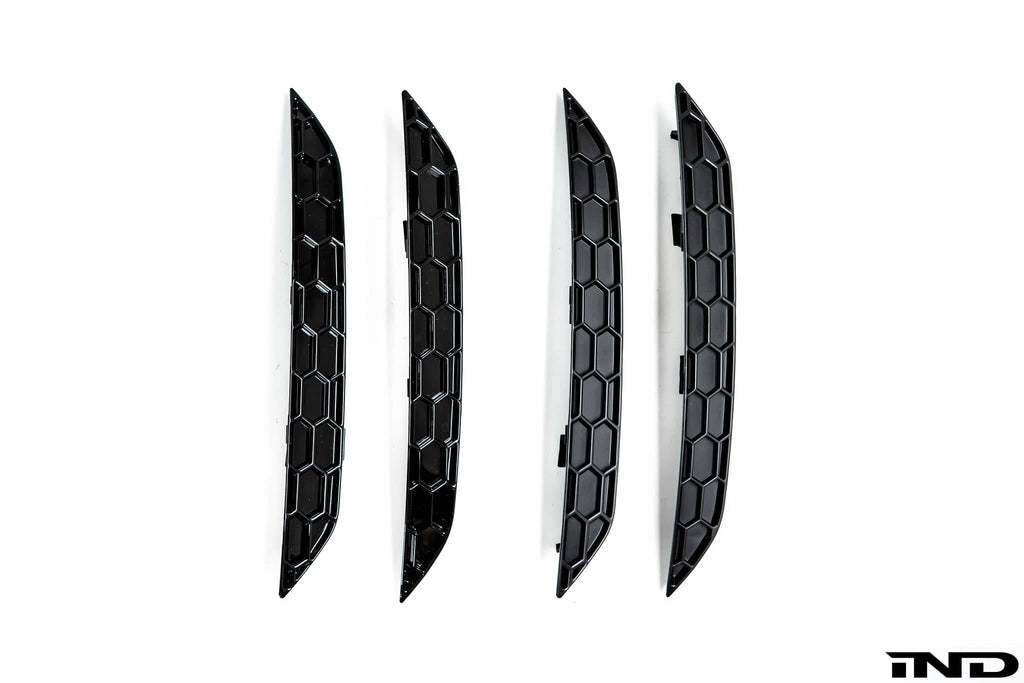 Acexxon B9 A5 / S5 Pre-Facelift Rear Reflector Insert Set - Honeycomb