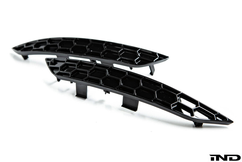 Acexxon B9 A5 / S5 Pre-Facelift Rear Reflector Insert Set - Honeycomb