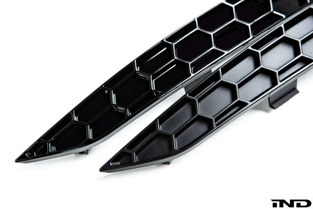 Acexxon B9 A5 / S5 Pre-Facelift Rear Reflector Insert Set - Honeycomb