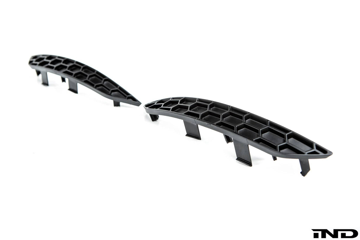 Acexxon B9 A5 / S5 Pre-Facelift Rear Reflector Insert Set - Honeycomb
