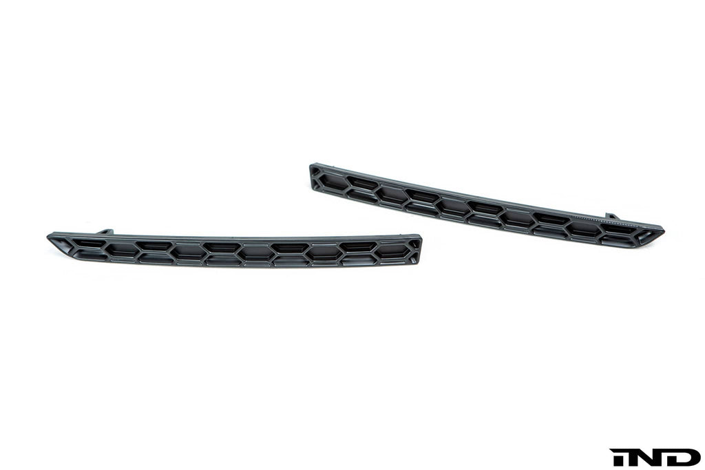 Acexxon F8X M3 / M4 Rear Reflector Insert Set - Honeycomb
