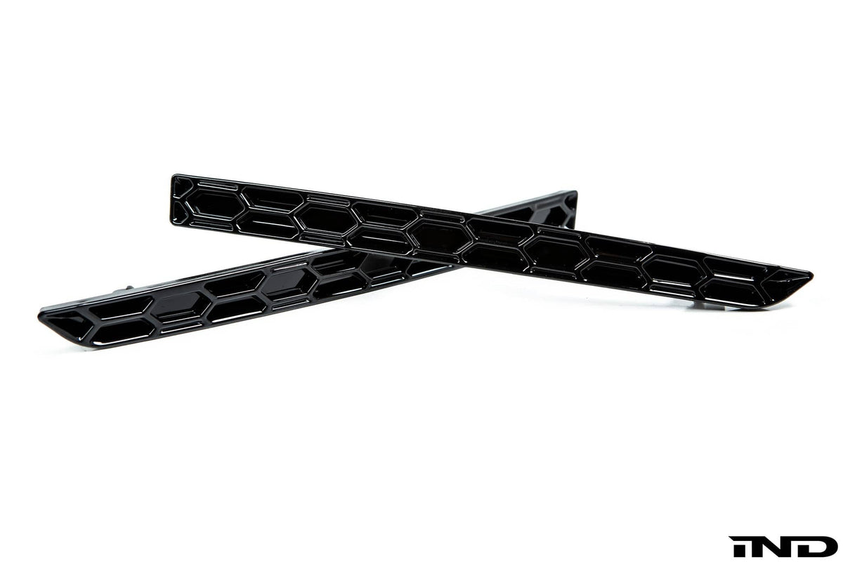 Acexxon F8X M3 / M4 Rear Reflector Insert Set - Honeycomb