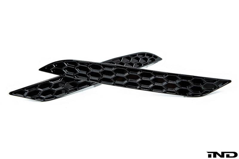 Acexxon MK7.5 Golf GTI / Golf R Rear Reflector Insert Set - Honeycomb