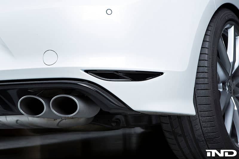 Acexxon MK7 Golf R Rear Reflector Insert Set - Diagonal Slat