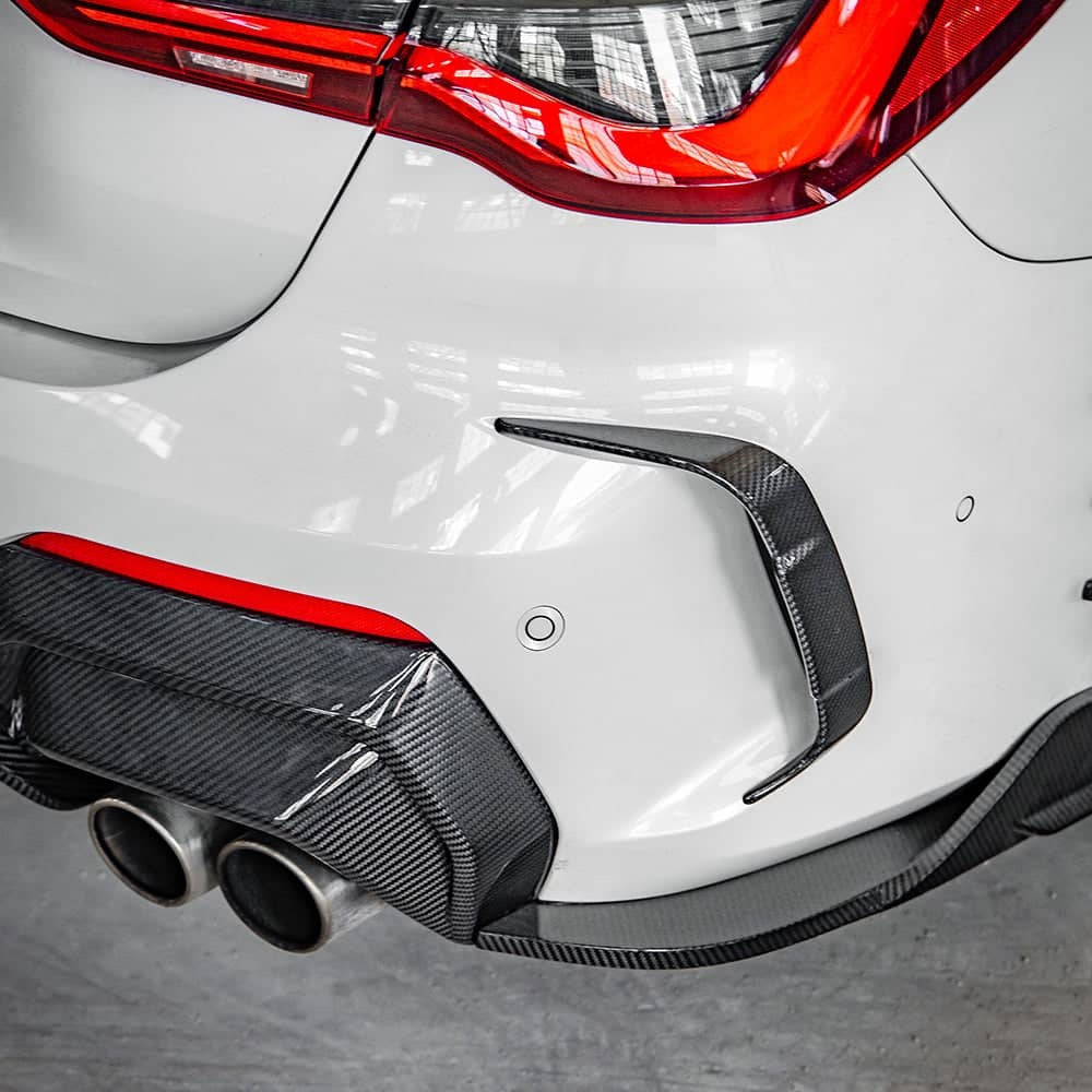 4 Series G22/G23 SQ Style Dry Carbon Fiber Rear Vent Trim