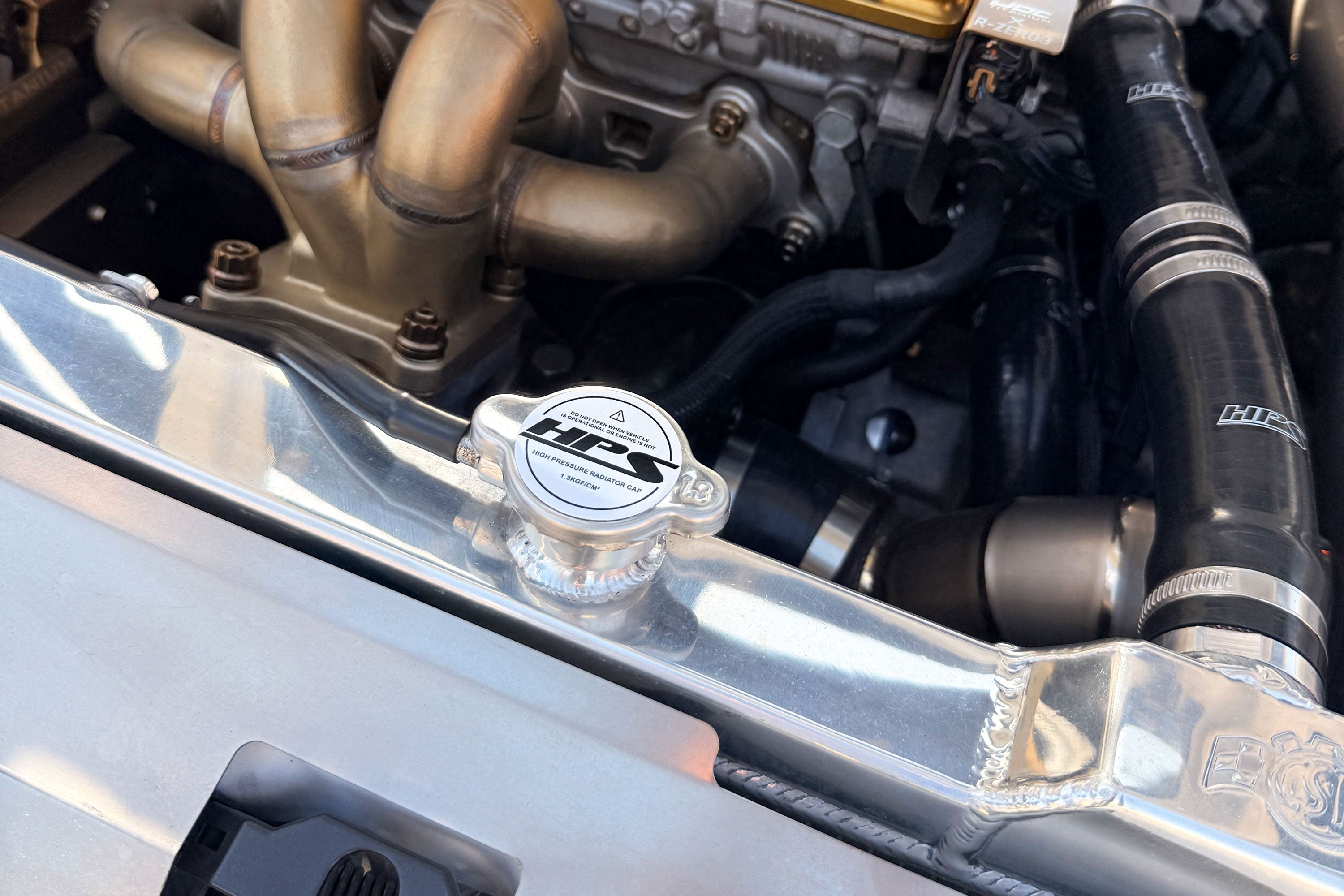 HPS Performance 1.3 Bar High-Pressure Stainless Steel Radiator Cap for Genesis