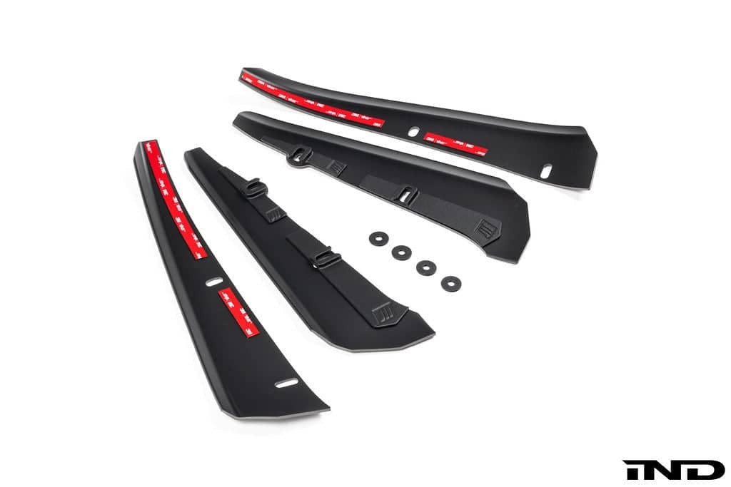 Megachip MK8 GTI / Golf R Splash Guard Set