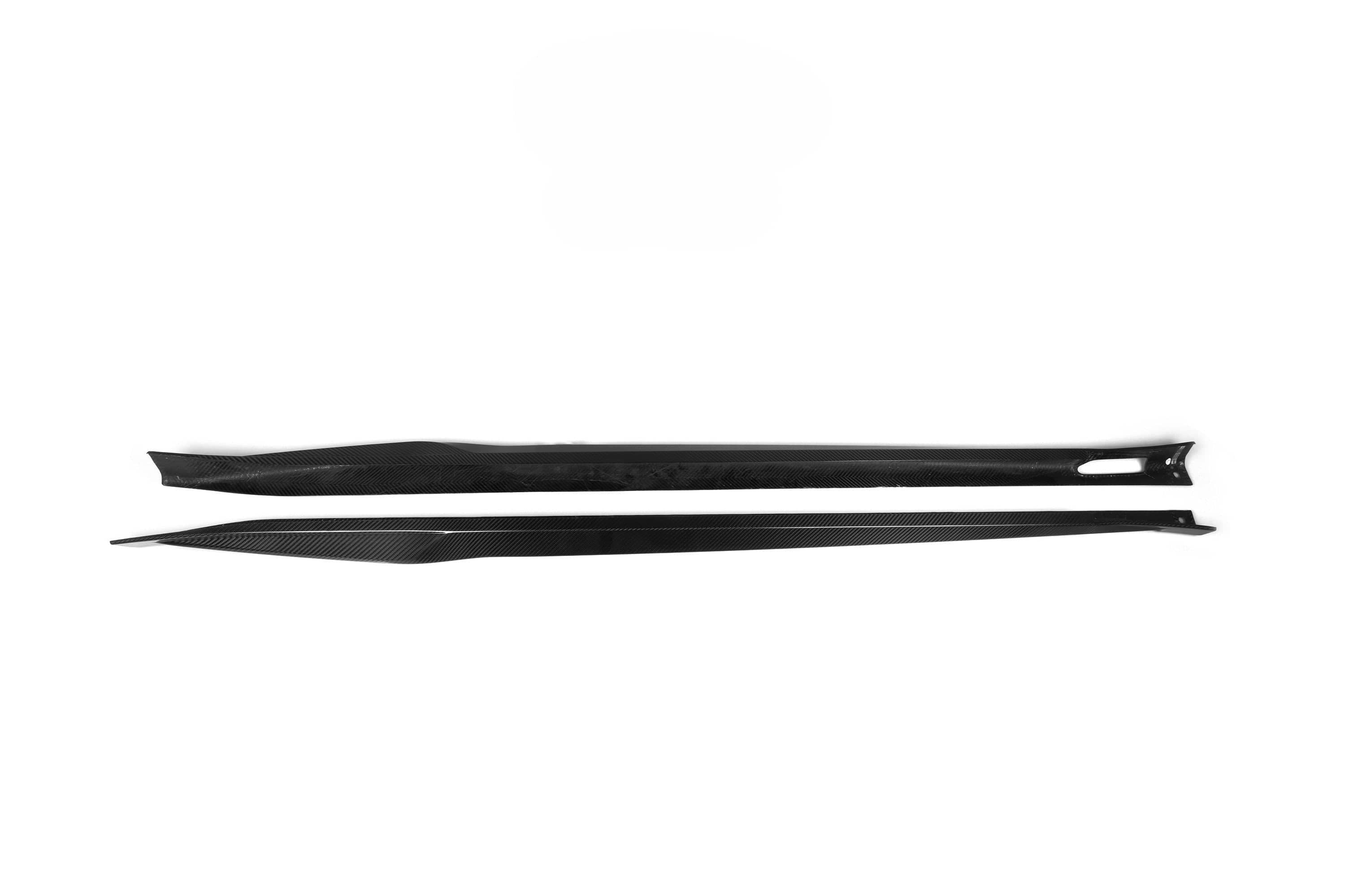 22+ G01/G02 LCI SQ Style Dry Carbon Side Skirts
