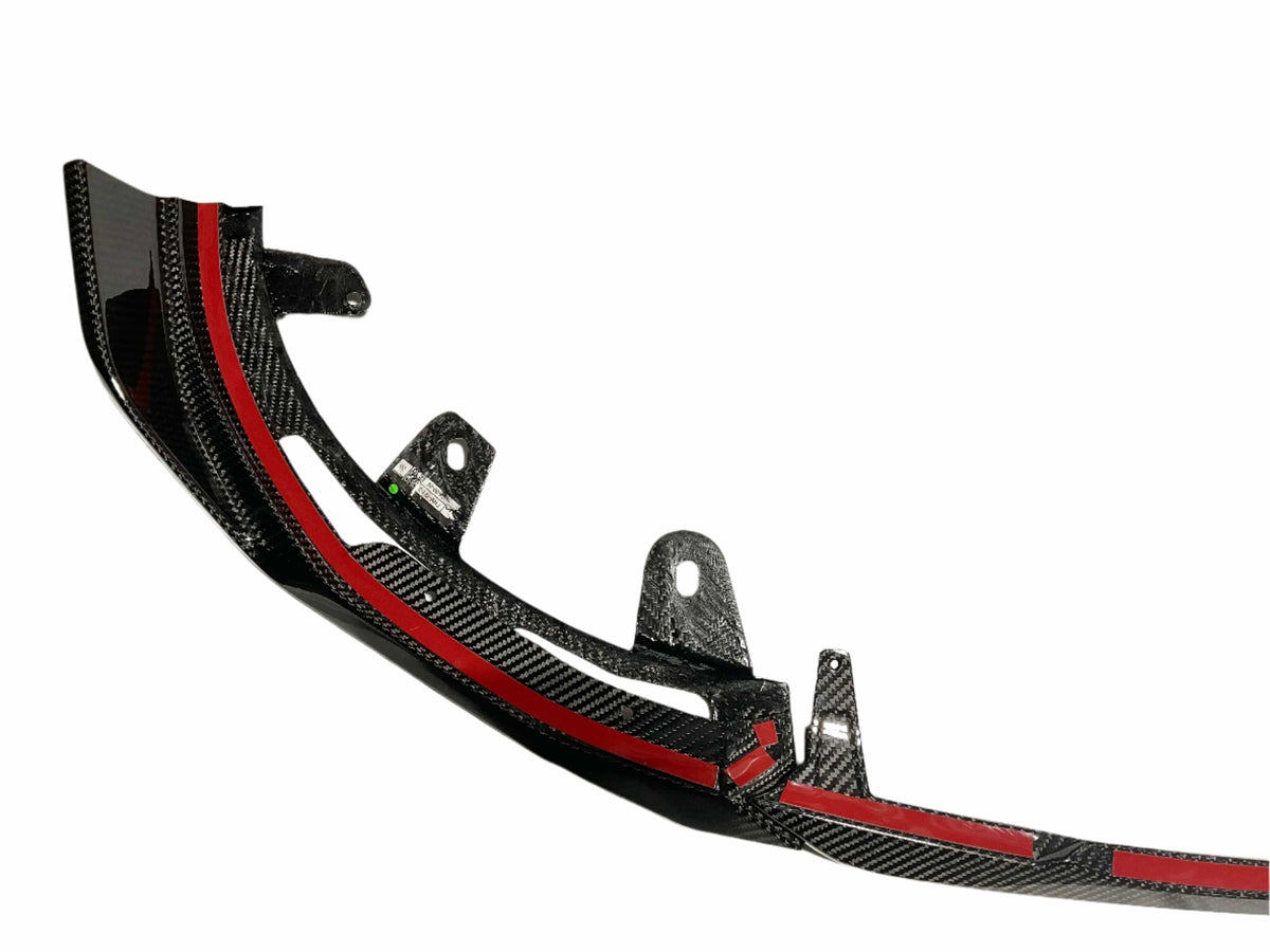 Kies Carbon BMW G42 M240i Dry Carbon Fiber Front Lip
