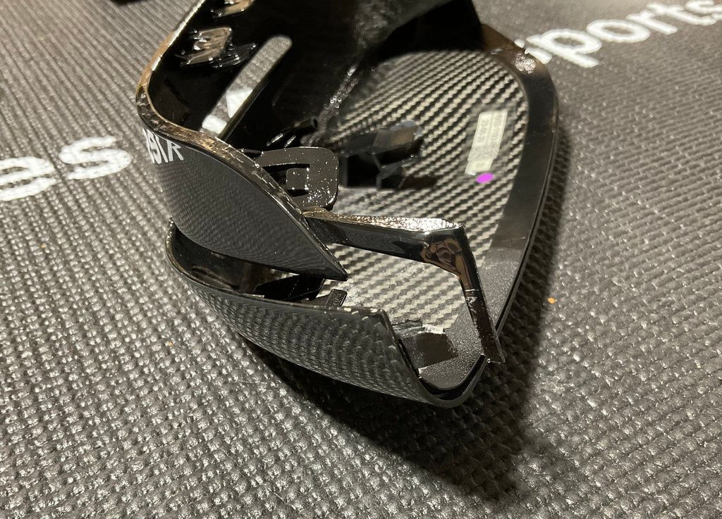 OPEN BOX - Kies G80 Dry Carbon Fiber (Gloss) Mirror Caps (Broken Plastic - Pictured)