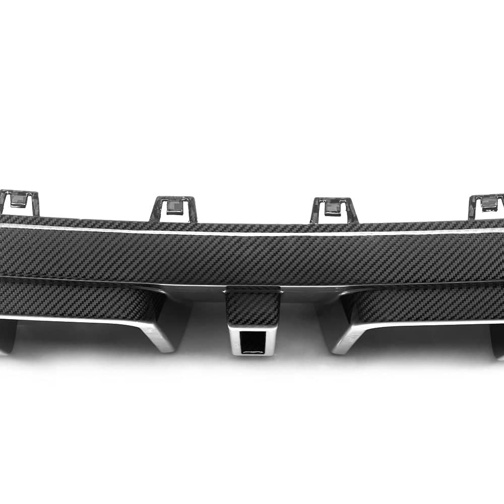 X6 G06 LCI Style Dry Carbon Fiber Rear Diffuser With Brake Light