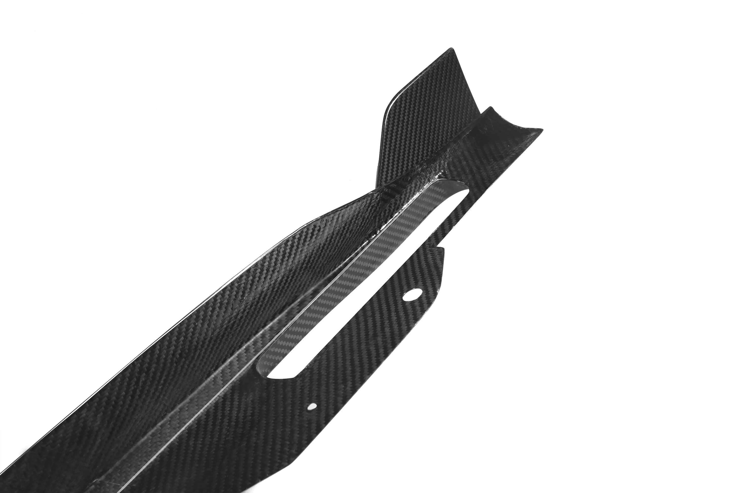 G22/G23 SQ Style Dry Carbon Side Skirts