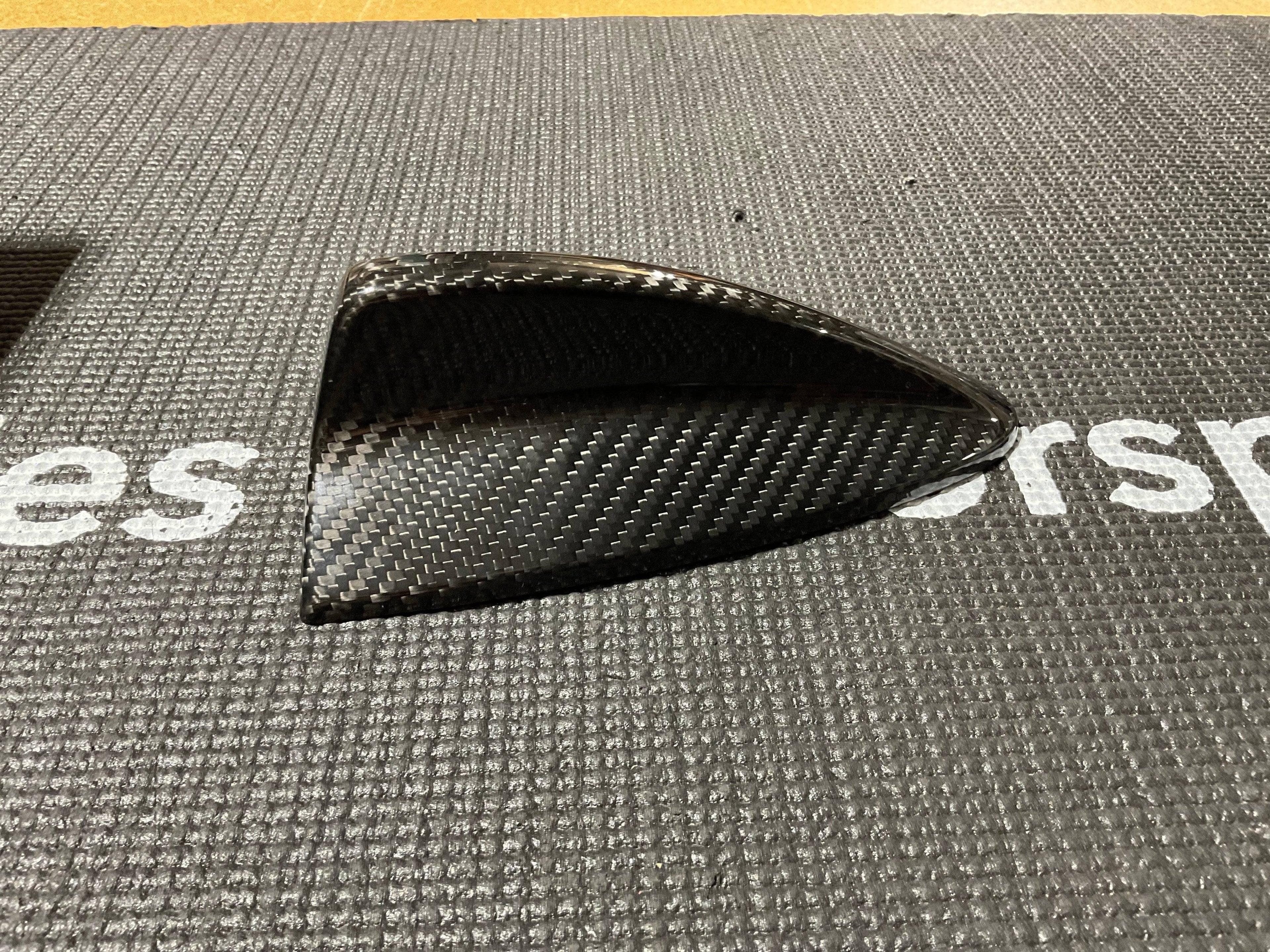 OPEN BOX - BMW E Series Dry Carbon Fiber (Gloss) Antenna Shark Fin