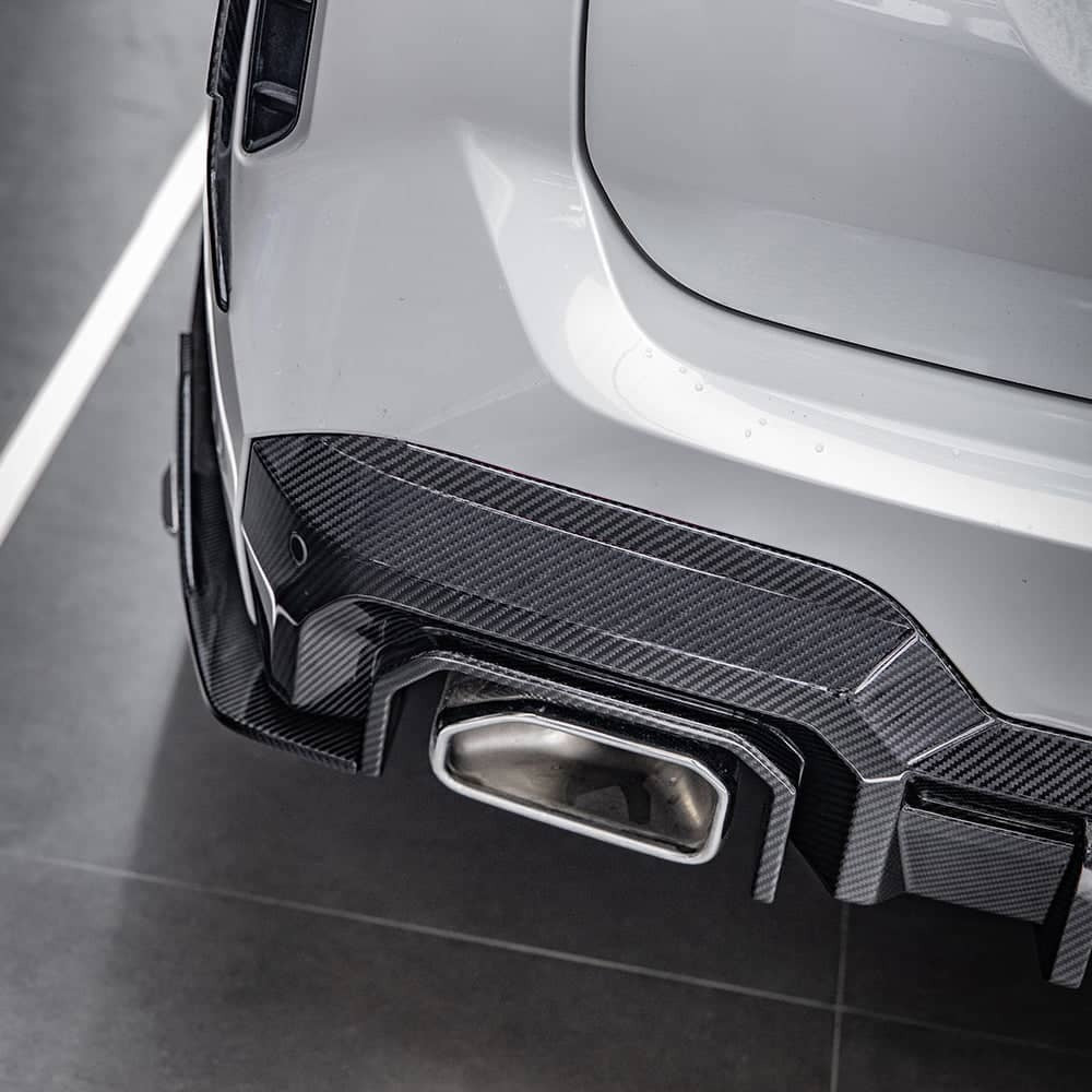 X3 G01 LCI SQ Style Dry Carbon Fiber Diffuser