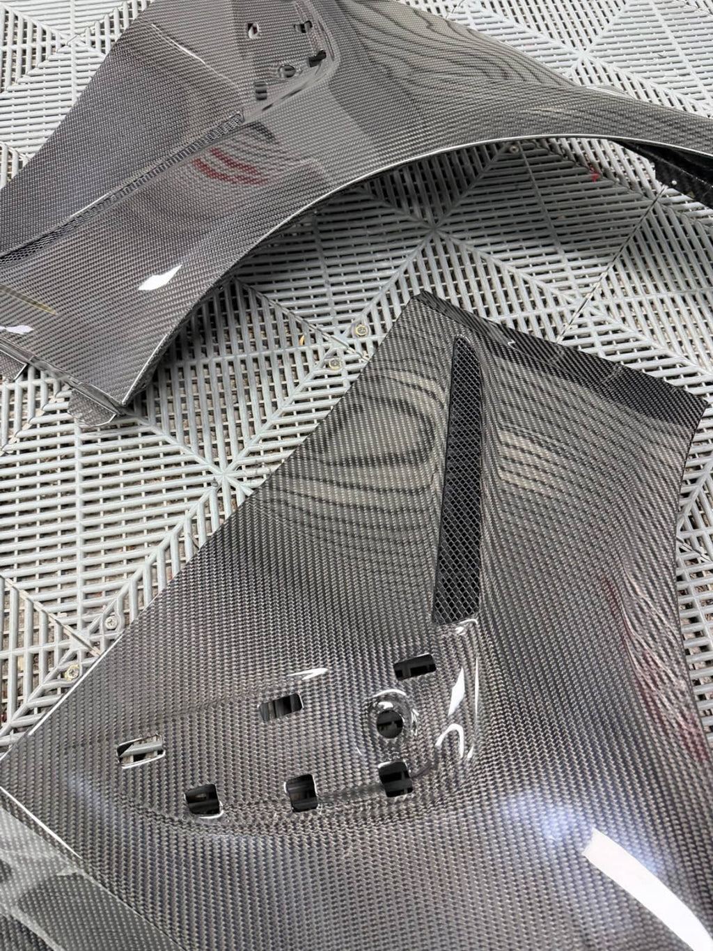 G80 Dry Carbon Fiber V1 Fenders