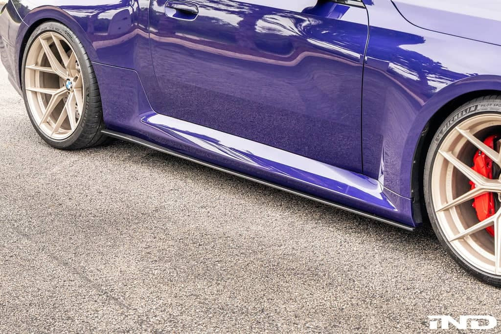 TREVORA G87 M2 Carbon Flat Side Skirt Set