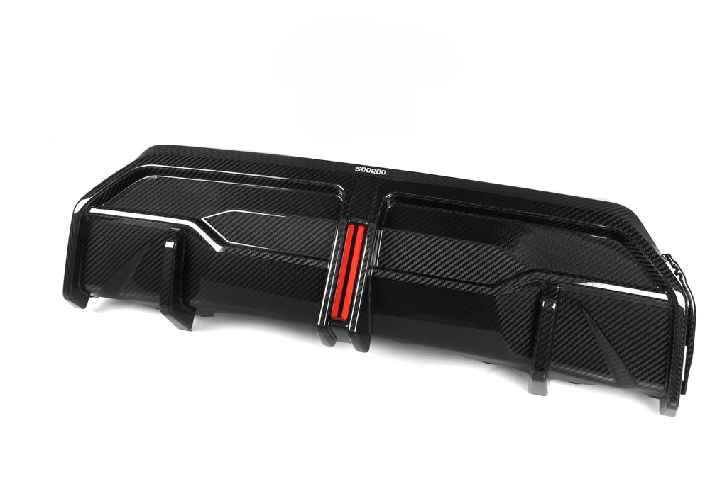 G42 SQ Dry Carbon Diffuser With Brake Light