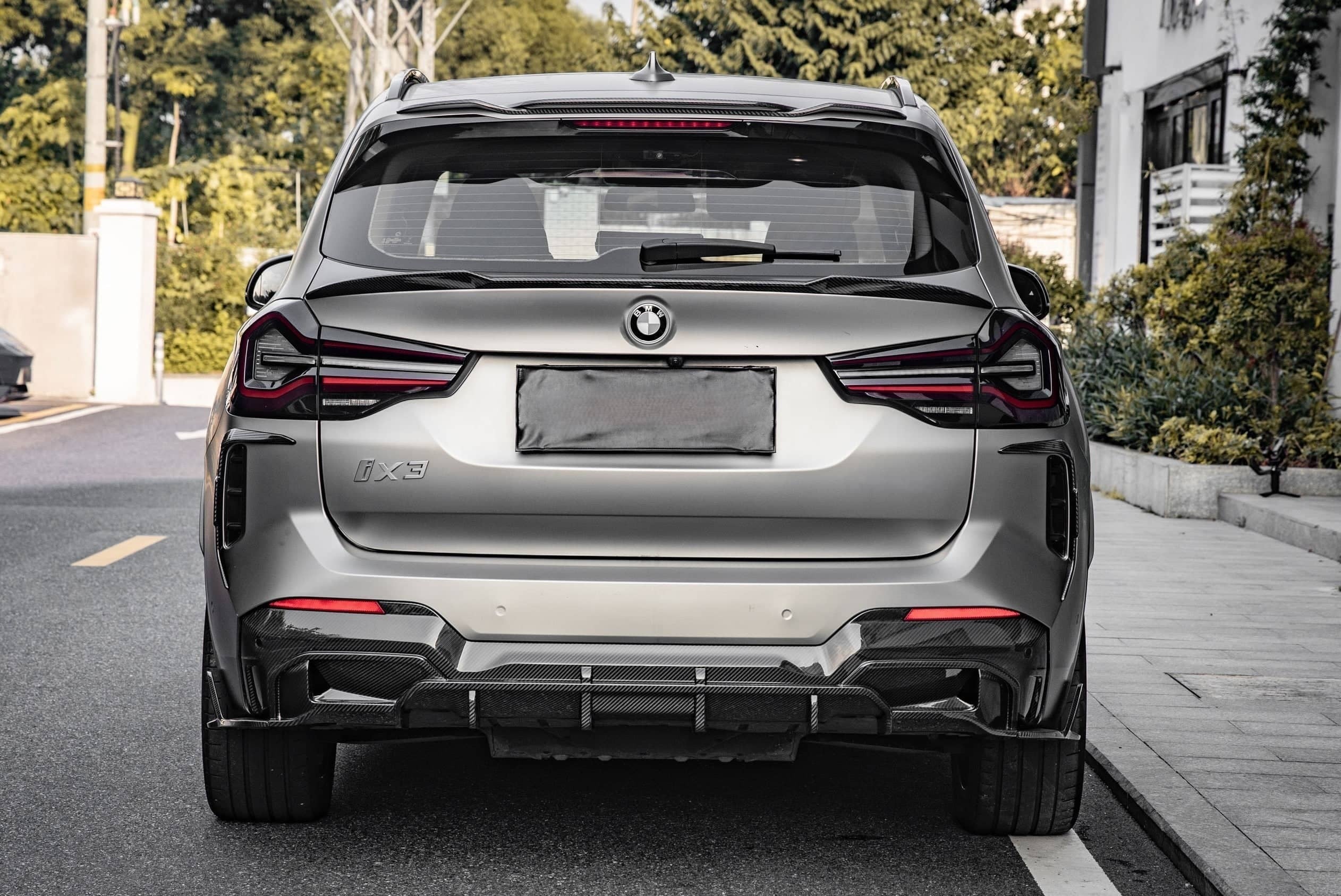 G08i iX3 SQ Style Dry Carbon Diffuser