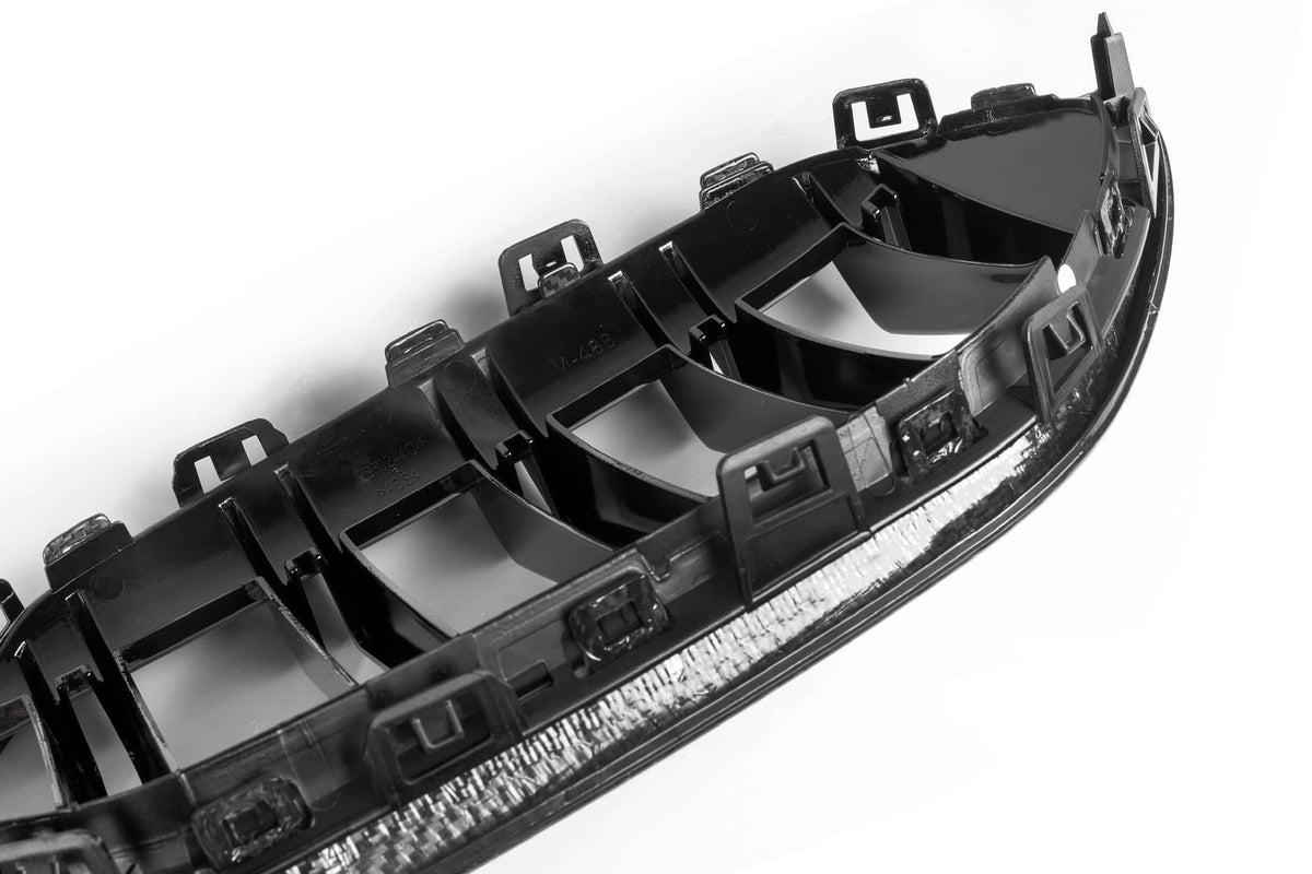 2 Series F44 Double Slat Dry Carbon Fiber Grill