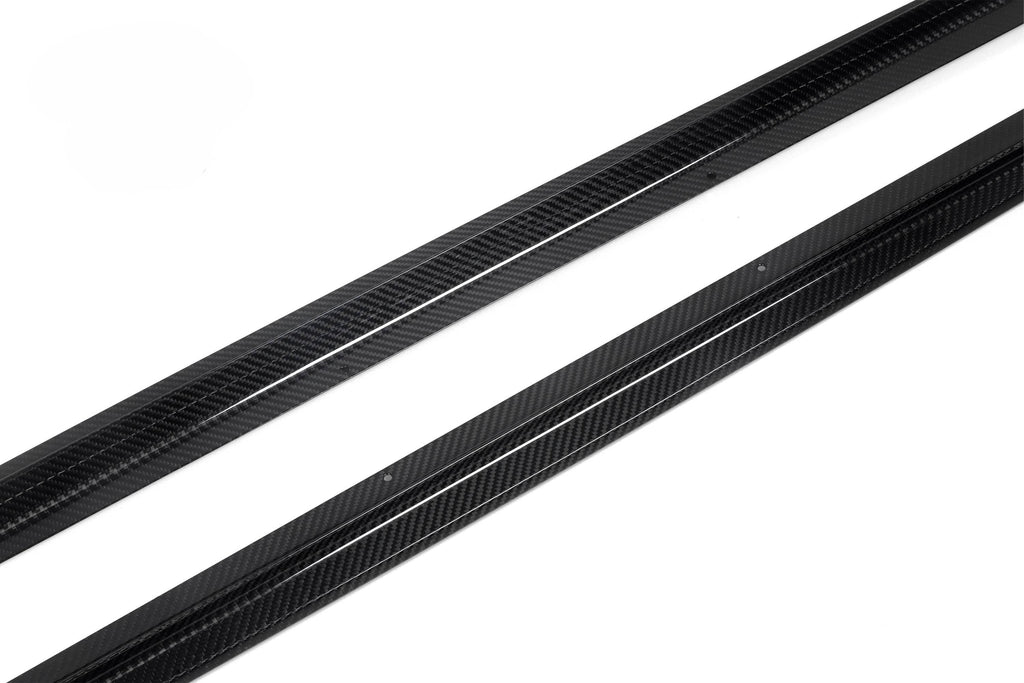 G42 SQ Dry Carbon Side Skirts